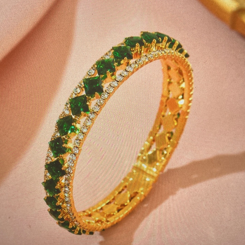 Gold-Tone Bracelet with Emerald Green Stones - Women Jewelry - Picture 2 of 3